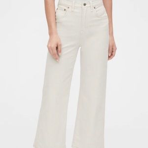Wide leg white Gap jeans